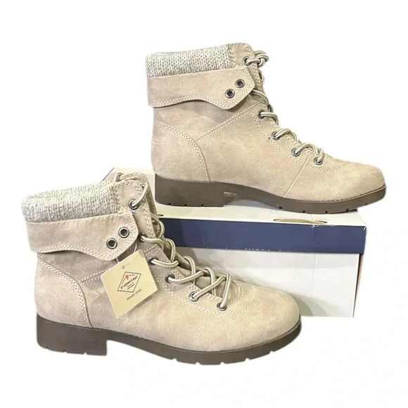 St. John’s Bay Yukka Memory Foam Stacked Heel Lace Up Boots Size 8 NWT - Picture 2 of 13